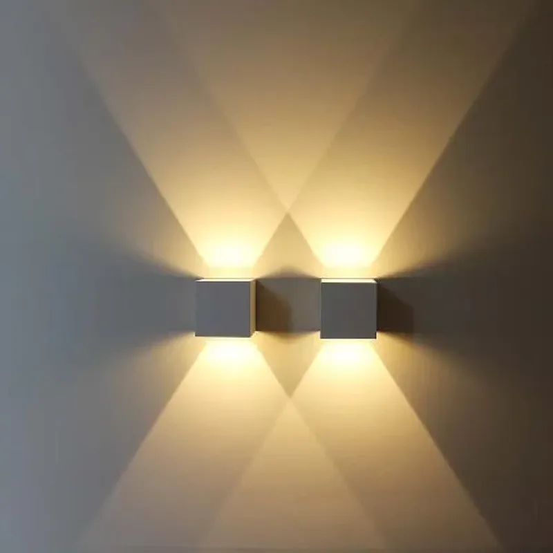Unilamp Kube 2x3W LED 2700K IP55 Matt Hvit